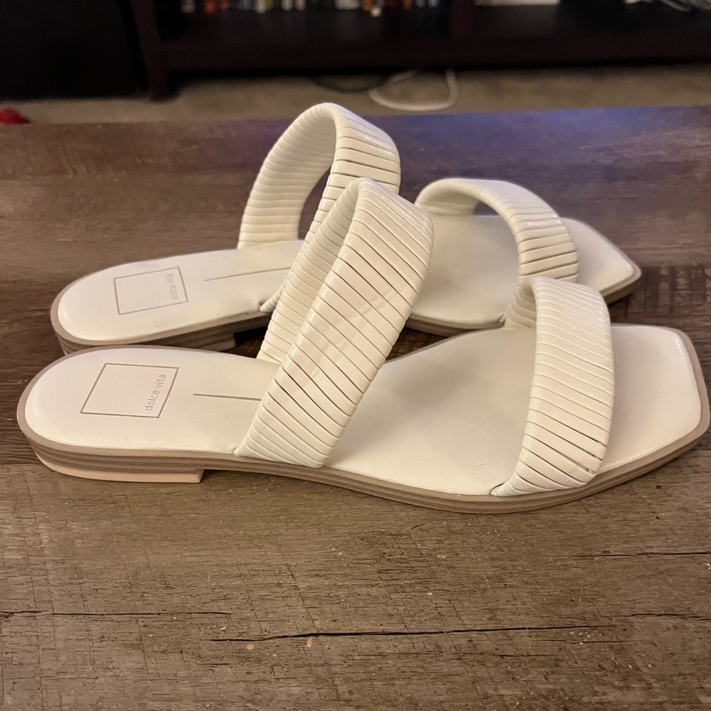 Sandals - Picture 3 of 5